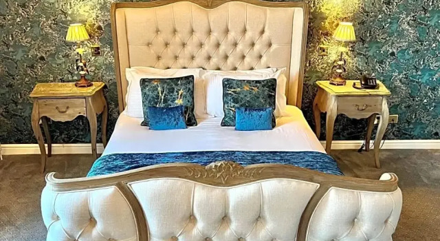 Двухместный номер Deluxe Waterton Park Hotel