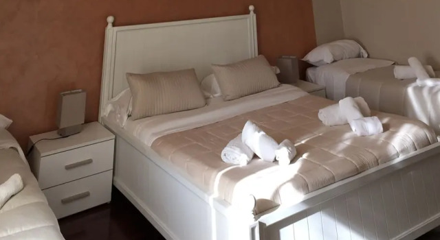 Четырёхместный номер Standard с балконом B&B Chez Moi