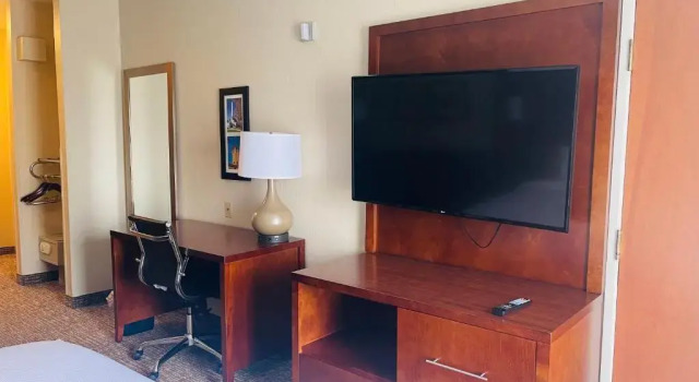 Номер Standard Comfort Inn & Suites Decatur-Forsyth