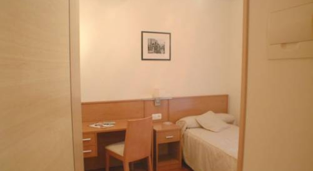 Hostal Tranches
