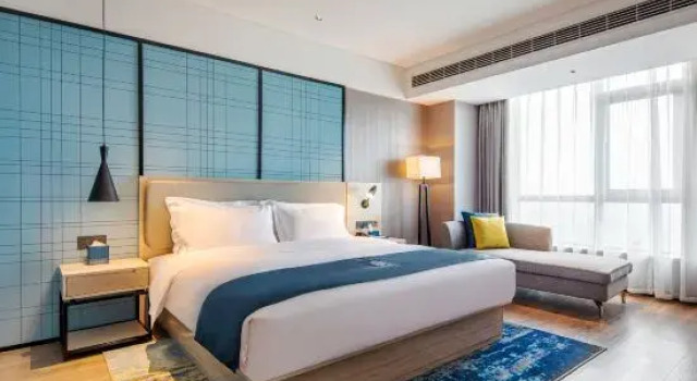 Люкс Echarm Hotel (Huoju Kaifaqu Zhongshan Station)
