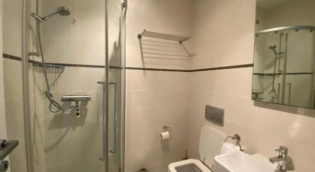 Modern 3 bedroom apartment on Lake Maggiore, Prenota Appartamento Hotel a Lago Maggiore con piscina, Piscina