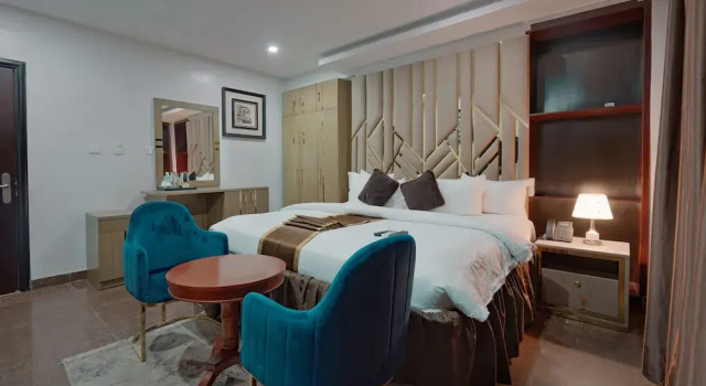 La Regia Airport Hotel, Book Hotel Hotels in Lagos with a Pool, Swimming Pool