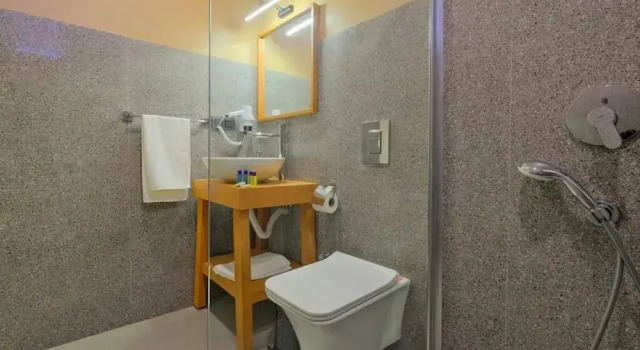 Четырёхместный семейный номер Standard Ciello Suites Hotel