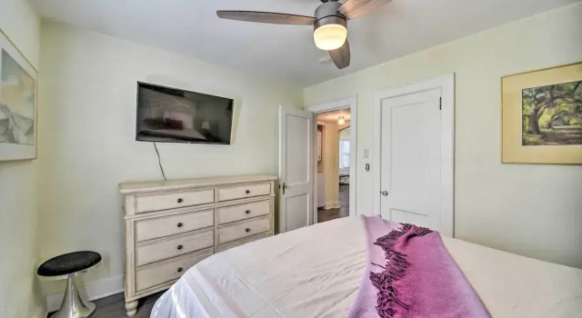 Коттедж с 3 комнатами Portsmouth Waterfront Vacation Rental w/ Deck