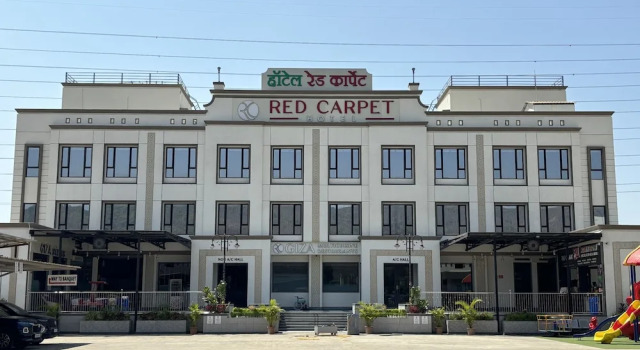 RED CARPET CLASSIC HOSPITALITY LLP, Забронировать Отель Отели штата Махараштры 3 звезды, 3*