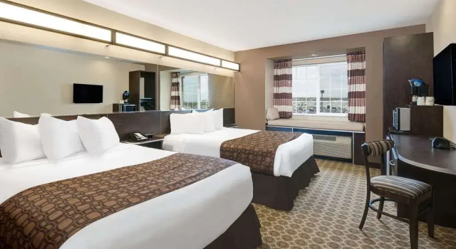 Microtel Inn & Suites By Wyndham Williston, Забронировать Отель Уиллистон Theodore Roosevelt National Park