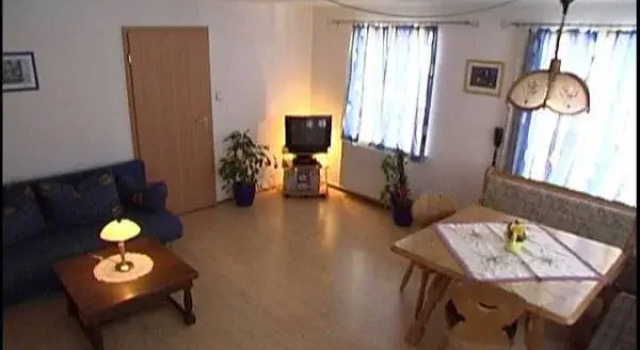 Ausfernerland Ferienwohnungen, Prenota Hotel Hotel a Tirolo con parcheggio, Parcheggio