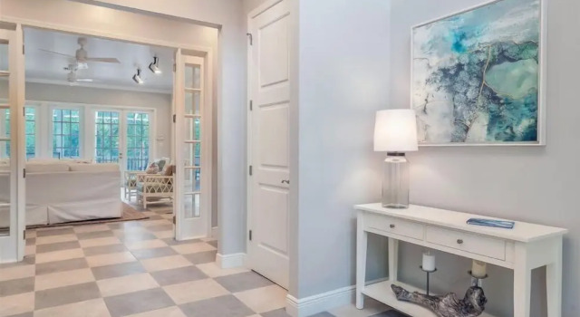 The Palm and Shell Captiva Island Private Luxury Home With Pool hot tub and Beach Access, Забронировать Дом для отпуска Отели Кэптива с парковкой, рядом с Пляж Каптива, Парковка
