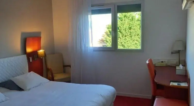 Artemis Hotel, Varaa Lomakeskus Hotellit Rhône-Alpes uima-altaalla, Uima-allas