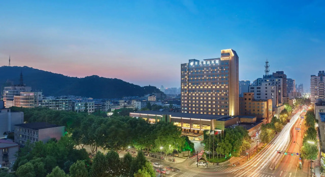 Люкс New Century Zhejiang Xiaoshan Hotel