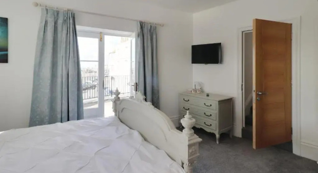 Master Accommodation Suite 2 Sea View with Balcony (Adults Only)