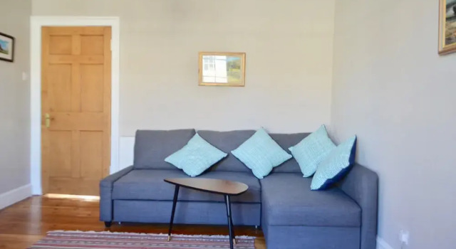 1 Bedroom Flat Near Princes St Sleeps 4, Забронировать Апартаменты/квартира Апартаменты Эдинбурга, рядом с St George's West Church, Апартаменты/квартира