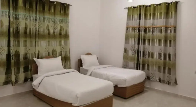 Nima guest house, Buchen Sie Pension Nizwa Ad-Dachiliyya
