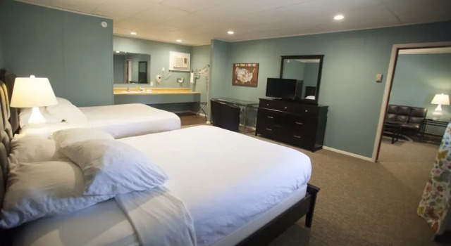 Люкс Bavarian Inn, Black Hills