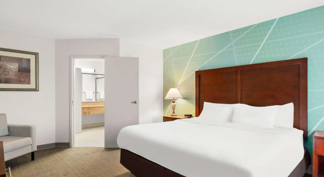 Двухместный люкс Comfort Inn Pocono Lakes Region