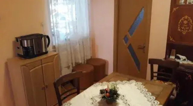 Casa Dana, Varaa Hotelli Hotellit Hunedoara pysäköinnillä, Pysäköinti