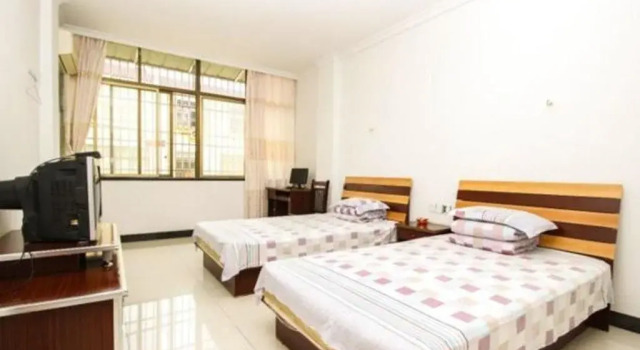 Anqing Qianshan Fuxiu Inn