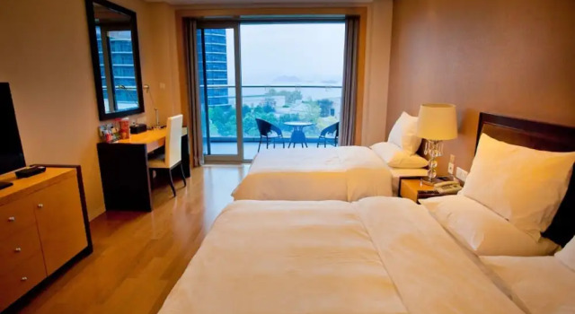 Qiandao Lake Greentown Ling Yun Apartment
