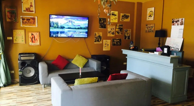 Ol'Masta Hotel & Lounge, Забронировать Отель Отели Южного Таиланда с парковкой, Парковка