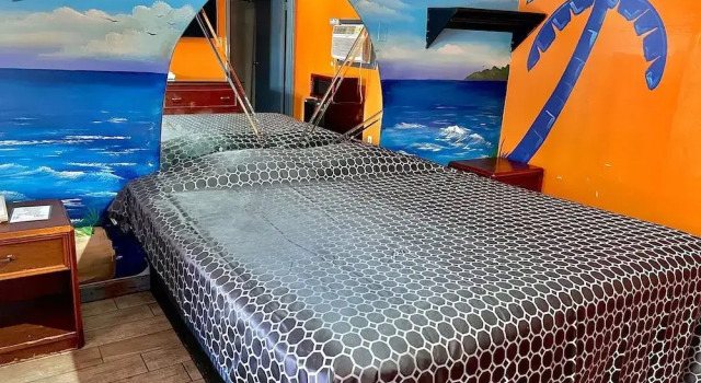 Orbit Inn - Houston Homestead/Tidwell, Book Mini-hotel Houston Houston