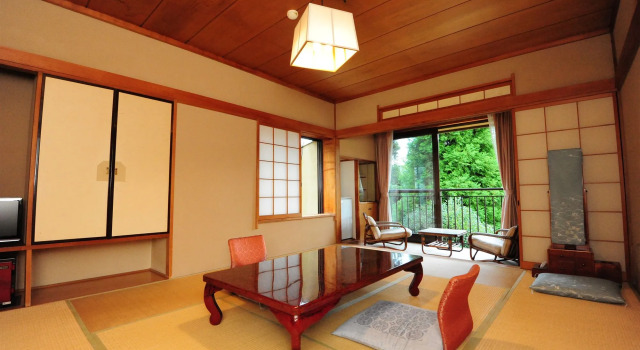 Yugawara Spa Ryokan Ashikari, Buchen Sie Resort Yugawara Kanagawa