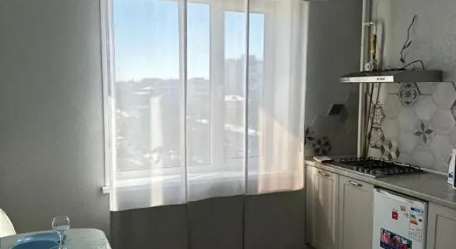 Novaja sovremennaja kvartira v tsentre goroda, Rezerwuj Apartament Kostanay 