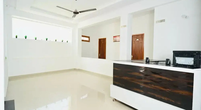 Hotel Rituraj, Забронировать Отель Лакхнау штат Уттар-Прадеш, рядом с Торговый центр Fun Republic (Лакхнау)