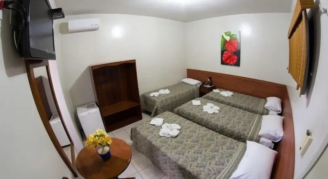Четырёхместный номер Standard Hotel Poyares