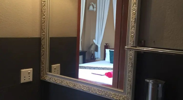 Двухместный номер Standard с балконом Pillar Hotel