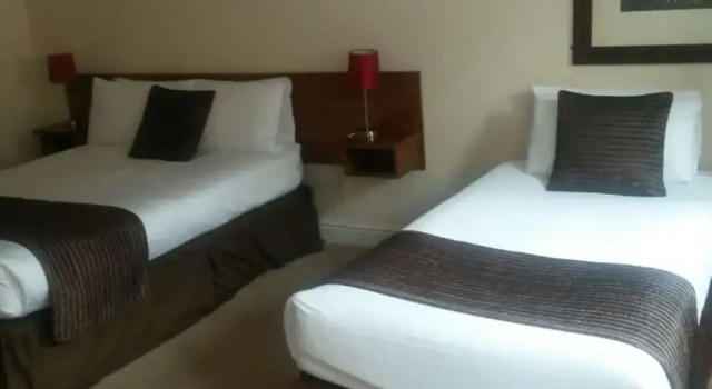City Lodge, Book Hotel Hoteller i Somerset med parkering, Parkering