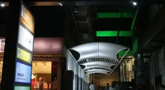Metropolis Hotel, Book Hotel Hoteller i Hubli med parkering, Parkering