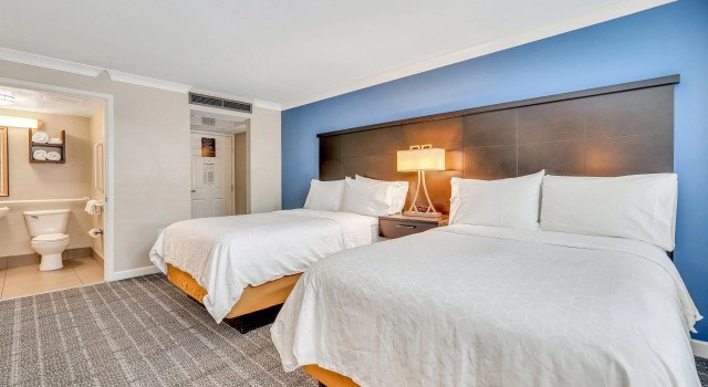 Staybridge Suites Savannah Historic District by IHG, Забронировать Отель Саванна Джорджия