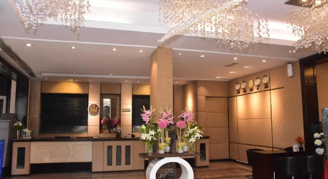 Hotel Pal Heights, Book Hotel Hotels in Bhubaneshwar with a Pool, Swimming Pool