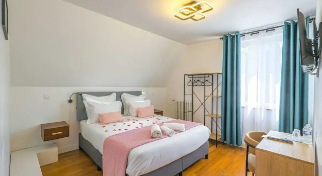 Двухместный номер Deluxe с балконом и с видом на сад La Villa Cassinne