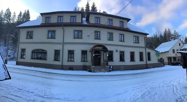 Hotel Salajka, Забронировать Отель Горни-Ломна Beskids