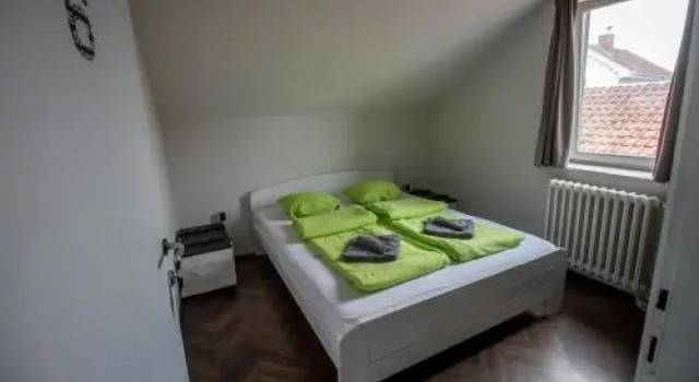 Hostel Fair and Square, Book Hostel / Vandrerhjem Hostels i Central Serbia, Hostel / Vandrerhjem
