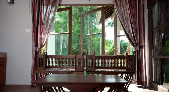 Вилла с балконом и с красивым видом из окна Chiangmai Royal Creek Hotel