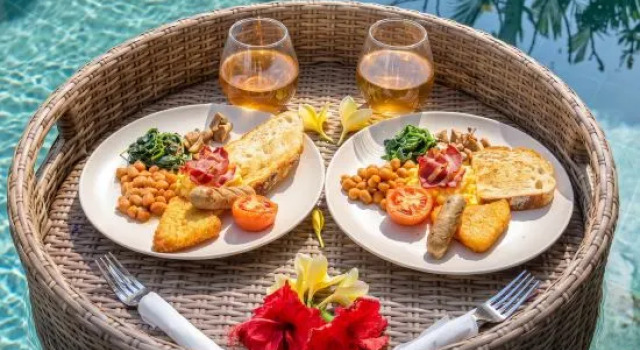 Nala Villa - Peaceful 2BR Hideaway with Pool & Yoga Space, Book Villa Sommerhuse i Pererenan, Hytte