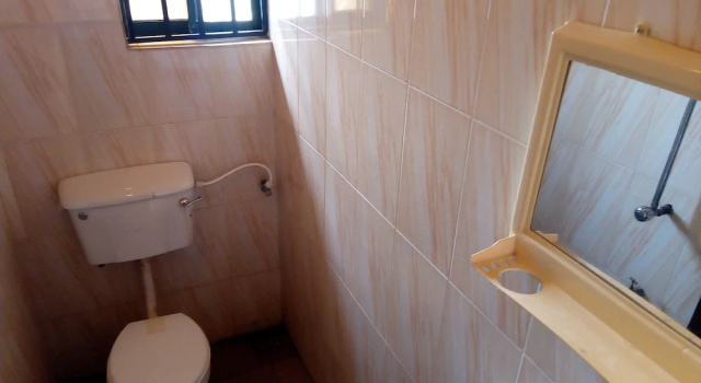 Номер Deluxe Adebayowa Hotel