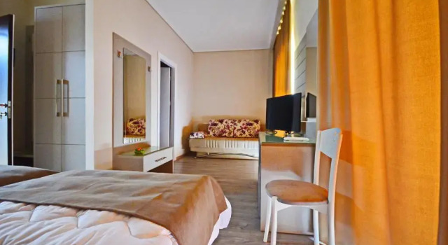 Трёхместный номер Standard с балконом Palma City Hotel