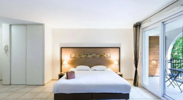 Appart'Hotel Garden & City Rousset, Reservar Hotel Hotéis em Rousset com pequeno-almoço, Café da manhã