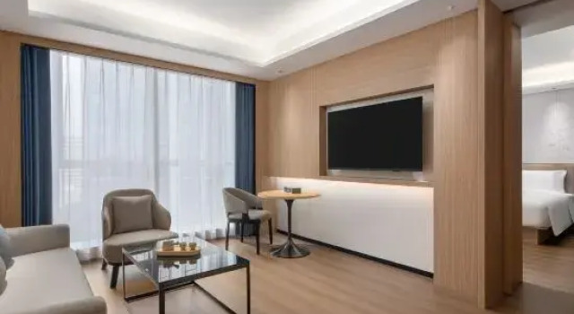 Люкс Deluxe Microtel by Wyndham Qingdao Huangdao