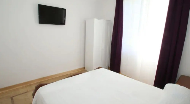 Simplistic Apartment in Flower Riviera near Sea, Забронировать Апартаменты/квартира Апартаменты Сан-Ремо, рядом с Пляж Габриэлла, Апартаменты/квартира
