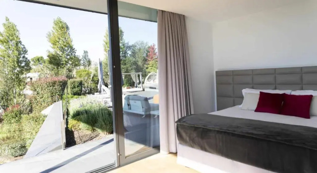 Luxurious Golf Villa La Vinya 5, Prenota Villa Caldes de Malavella Provincia di Girona