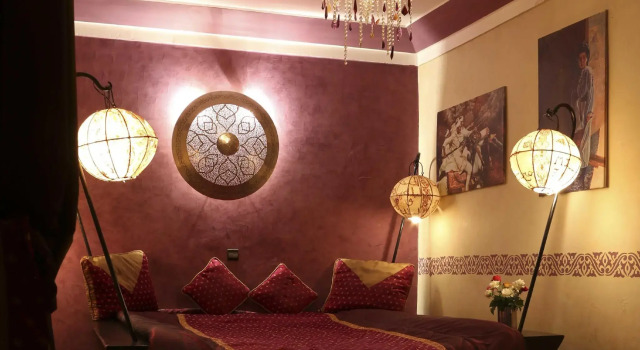 Riad 1001 Nuits, Забронировать Отель Отели Марракеш-Тенсифт-Эль-Хауз с парковкой, Парковка