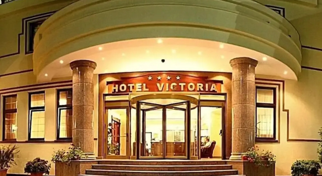 Hotel Victoria, Rezerwuj Hotel Hotele w Arges z basenem, Basen