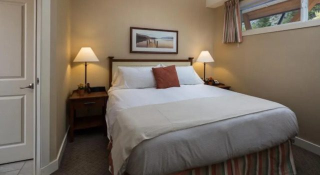 Люкс с 2 комнатами Summerland Waterfront Resort & Spa