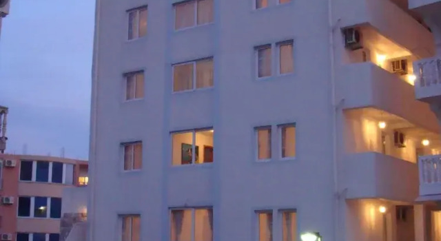 Azzuro apartments Budva, Book Apartment Hotels in Budva County with Parking, Parking