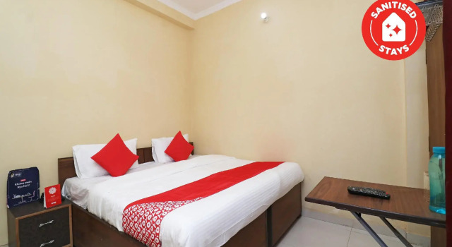 OYO 25110 Hotel Hare Rama